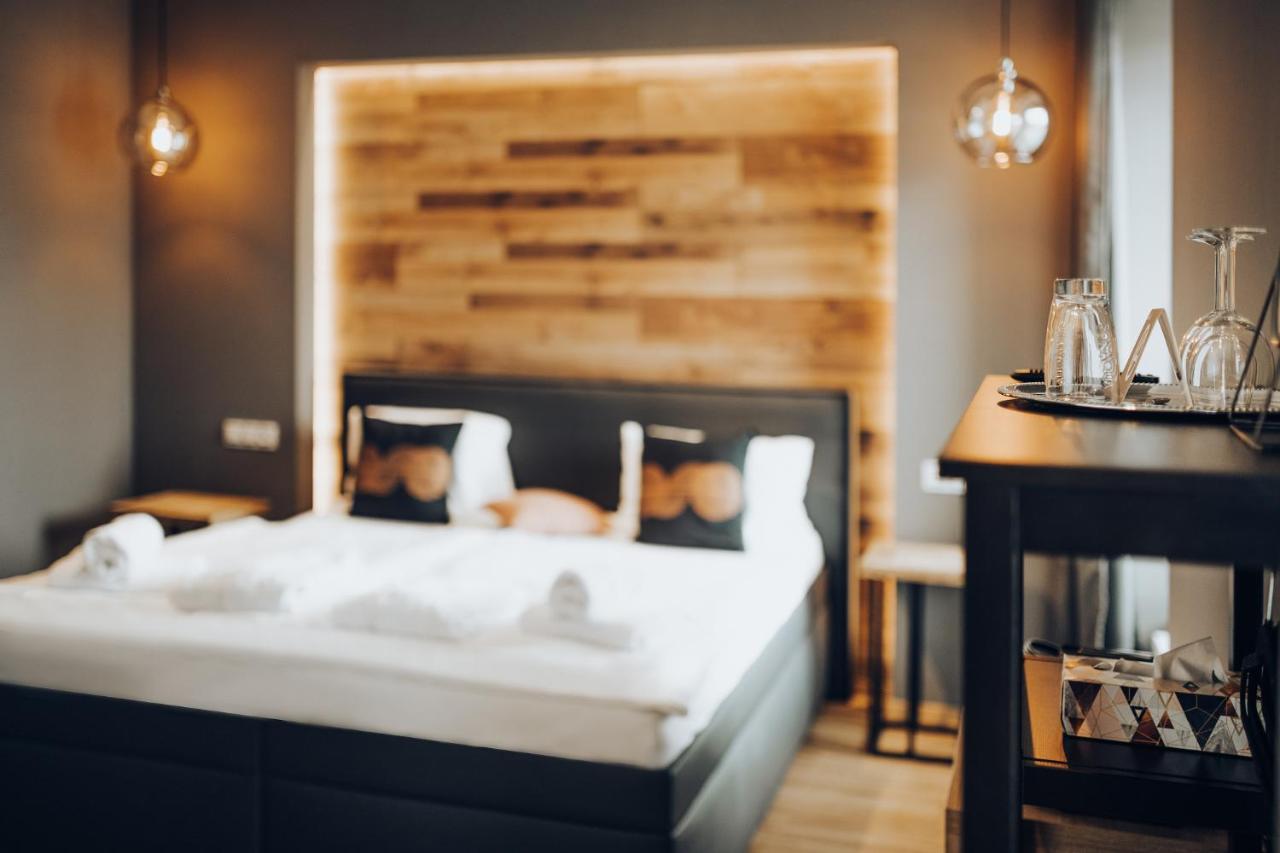 Wine & Wellness Hotel Besedni Dum Valtice Eksteriør bilde