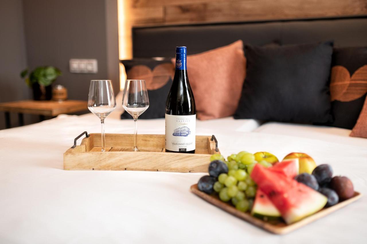 Wine & Wellness Hotel Besedni Dum Valtice Eksteriør bilde